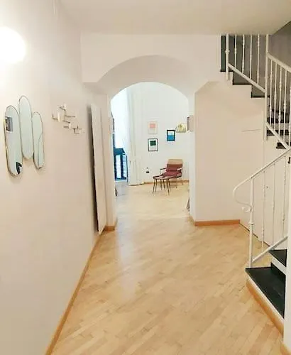 Maison In Centro Napoli
