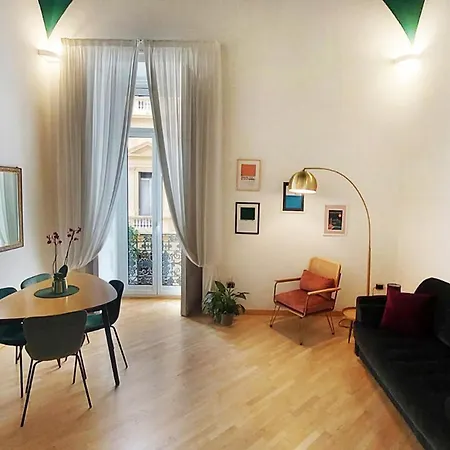 Apartment Maison In Centro Naples